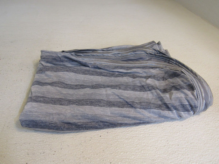 Ailemei-Everything-and-Chill-Cooling-Blanket-70-in-x-50-in-Gray-Striped-Design-576 3