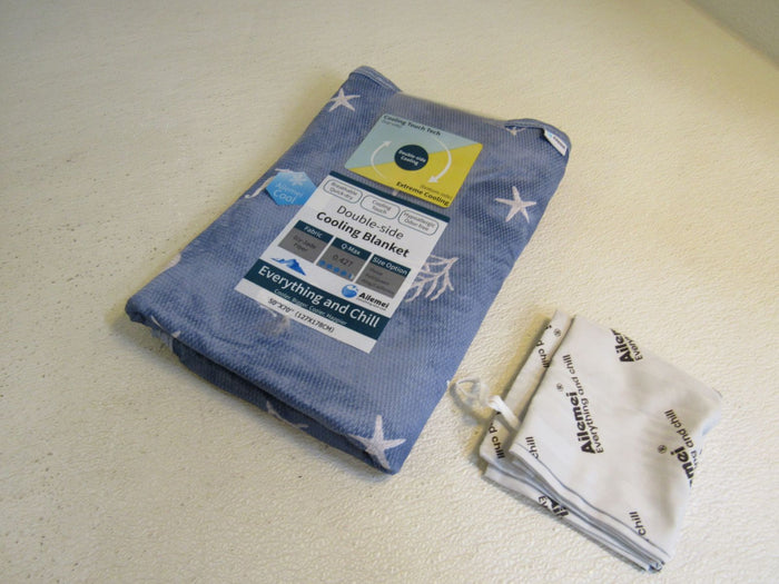 Ailemei-Everything-and-Chill-Cooling-Blanket-Ocean-Design-598 2