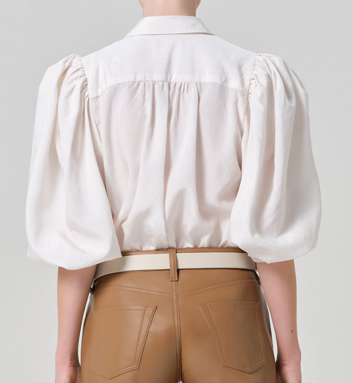 ANYA PUFF SLEEVE W/FRONT PLEAST IN SAND MICRO