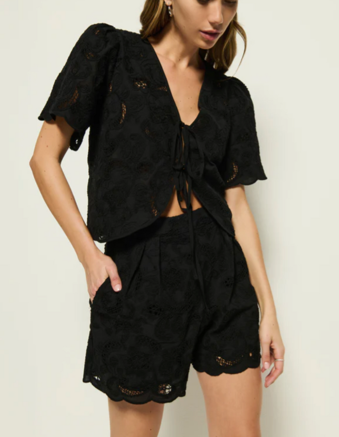ARCHER LACE SHORT IN JET BLACK