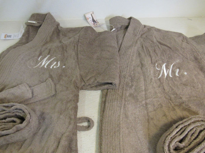 AW-Bridal-Embroidered-Mr-Mrs-Kimino-Robe-Set-Female-Adult-Beiges-602 3