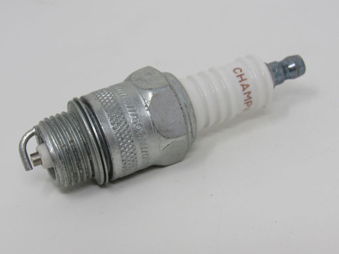 Champion-Copper-Plus-Spark-Plug-549-D18Y-316 2