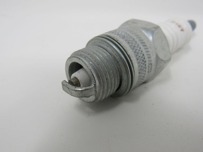 Champion-Copper-Plus-Spark-Plug-549-D18Y-316 4