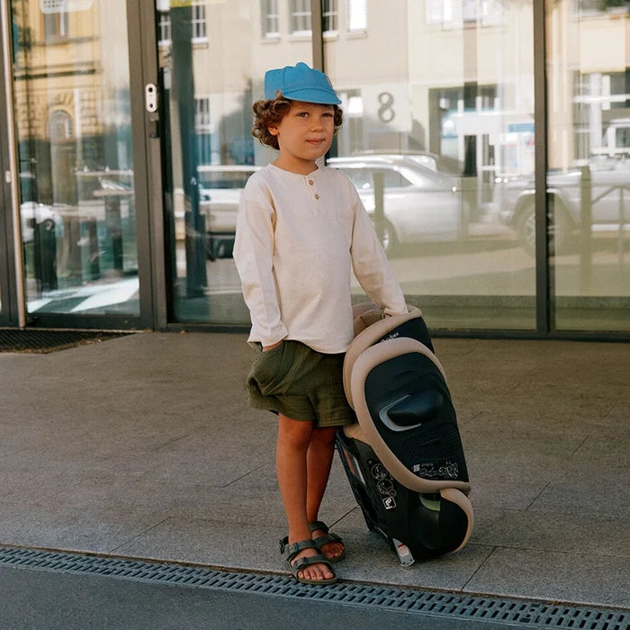 Cybex Solution G2 Folding Booster
