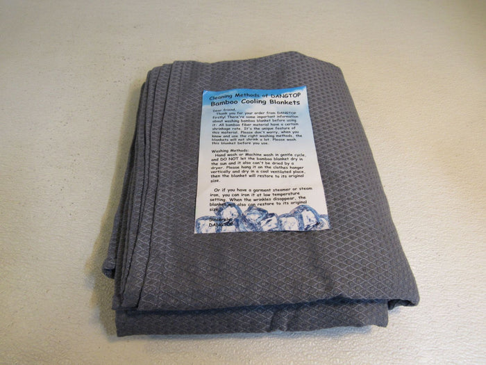 Dangtop-Bamboo-Cooling-Blanket-90-in-x-80-in-Gray-100-Bamboo-Fiber-568 3