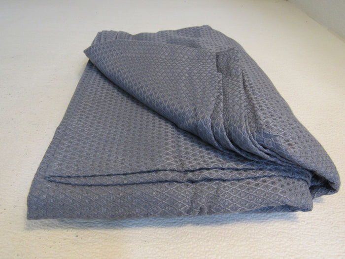 Dangtop-Bamboo-Cooling-Blanket-90-in-x-80-in-Gray-100-Bamboo-Fiber-568 4