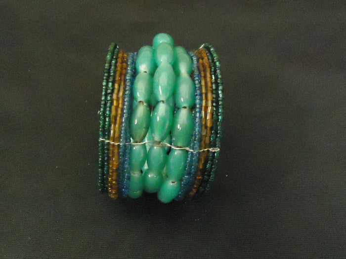 designer-fashion-bracelet-beaded-strand-female-adult-green-brown-blue-preowned 3