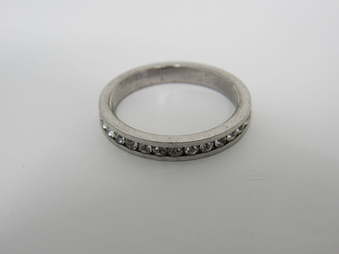Designer-Fashion-Ring-Female-Adult-Size-8-456 1