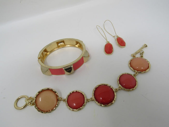 Designer-Matching-Bracelets-and-Earrings-Female-Adult-590 1