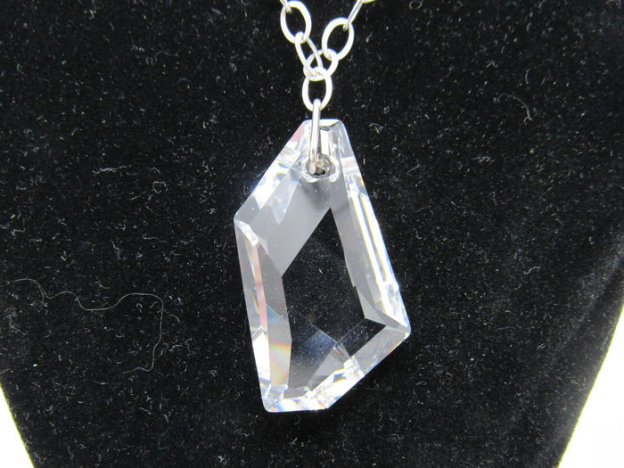 Designer-Pendant-Chain-Link-Necklace-Silver-Clear-Pendant-Female-Adult-578 4