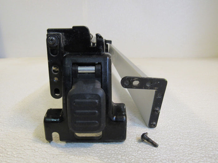 DeWalt-Fence-Assembly-180903396-232 8