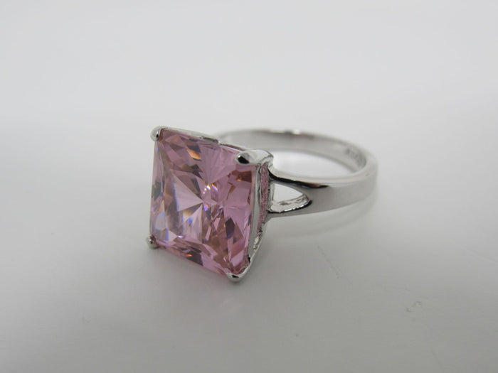 Edco-Fashion-Ring-Princess-Cut-Pink-Faux-Gem-Female-Adult-Size-8-Pinks-Solid-448 2