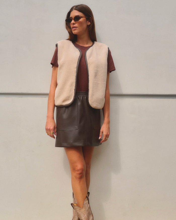 FAUX FUR VEST IN TUTU TUT