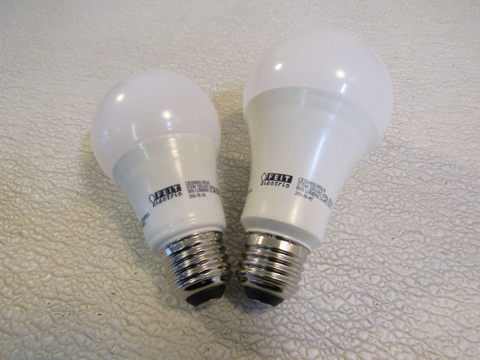 Feit-Elecrtic-LED-Light-Bulbs-Lot-of-2-1600-Lumens-120VAC-60Hz-165mA-680 3