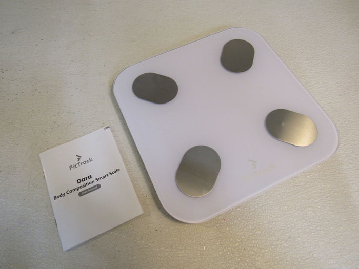 FitTrack-Complete-Body-Analysis-Bluetooth-Scale-White-Dara-001-Glass-248 2