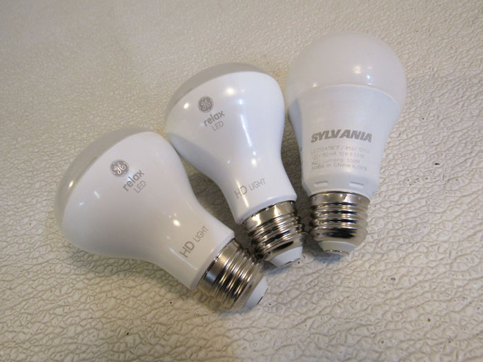 LED-Light-Bulbs-Lot-of-3-White-2-Relax-HD-Light-7W-450-Lumens-660 1