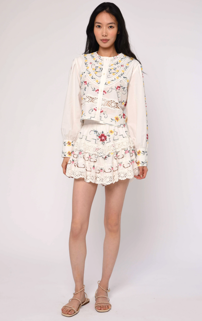 HALLIE TOP IN TEA ROSE EMBROIDERY