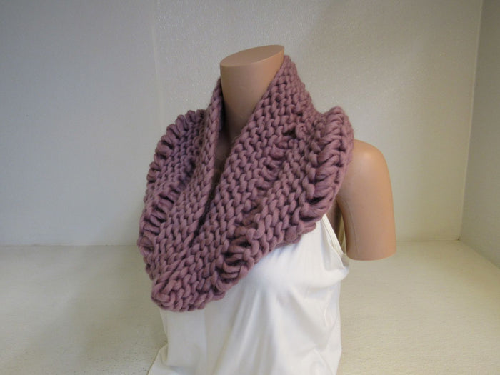 Handcrafted-Cowl-Dusty-Rose-Drop-Stitch-Super-Bulky-Merino-Female-Adult-416 1
