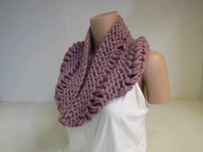 Handcrafted-Cowl-Dusty-Rose-Drop-Stitch-Super-Bulky-Merino-Female-Adult-416 2