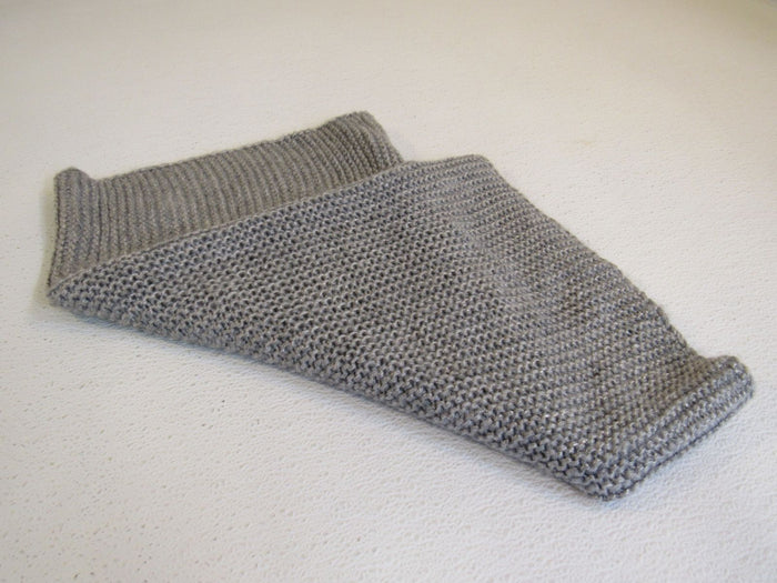 Scarf-21-Grey-Infinity-Acrylic-Female-370 2