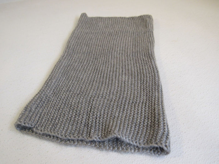 Scarf-21-Grey-Infinity-Acrylic-Female-370 3