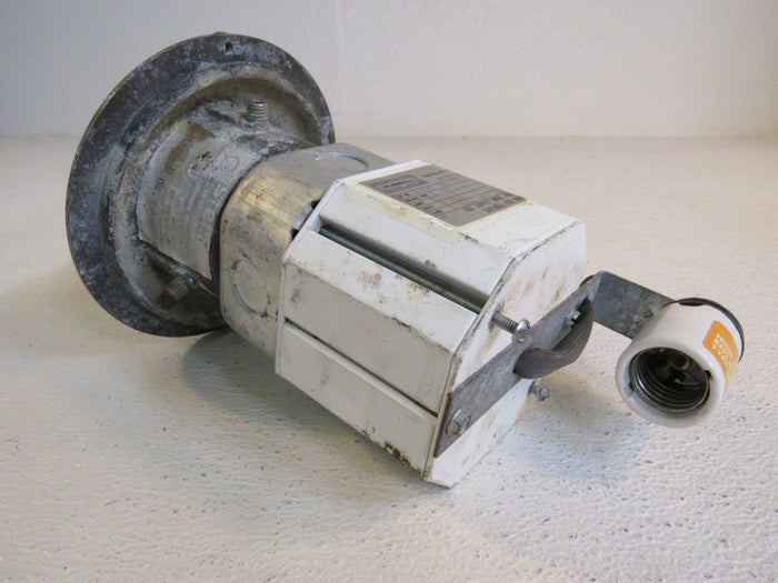 Light-Fixture-Base-S68-HPS-50W-HM42-10in-x-NRG-501-HL-418 3