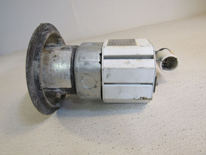 Light-Fixture-Base-S68-HPS-50W-HM42-10in-x-NRG-501-HL-418 4
