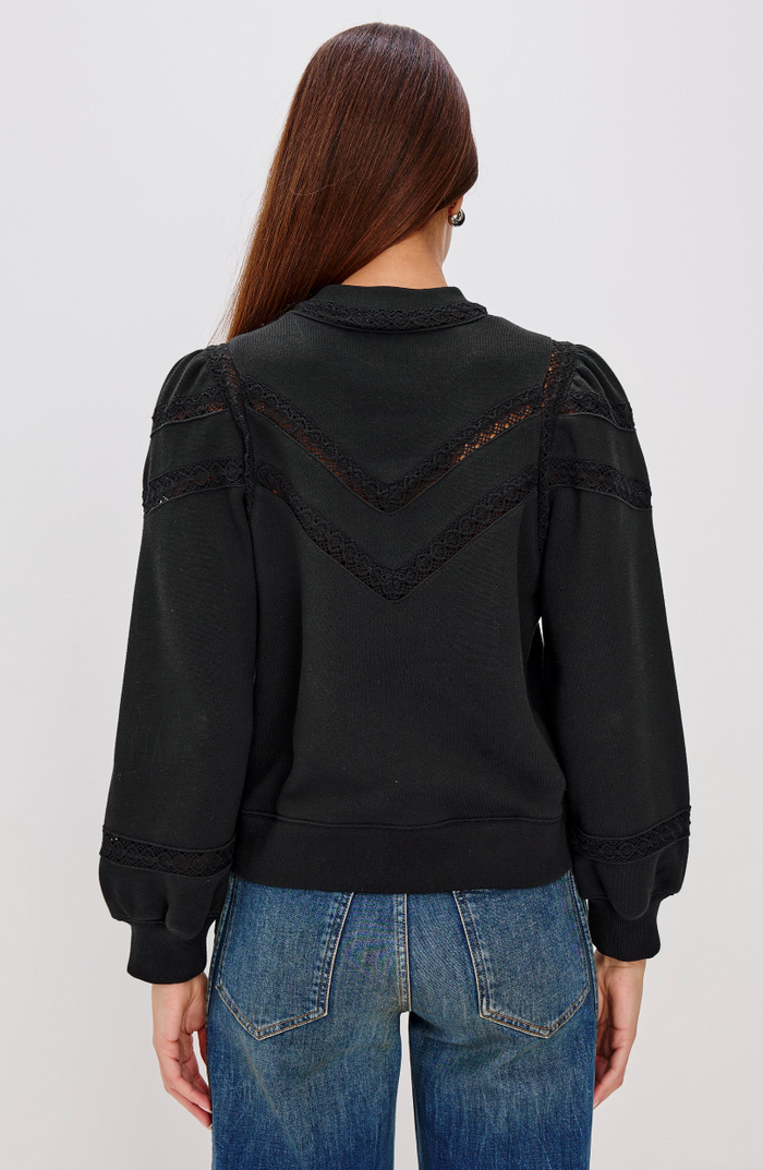 ISLES TOP IN BLACK
