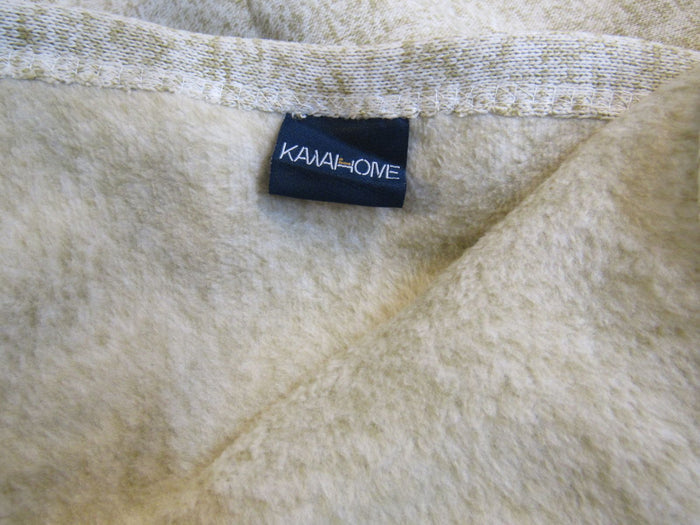 Kawahome-Lightweight-King-Knit-Thin-Blanket-Cozy-Fuzzy-600 4