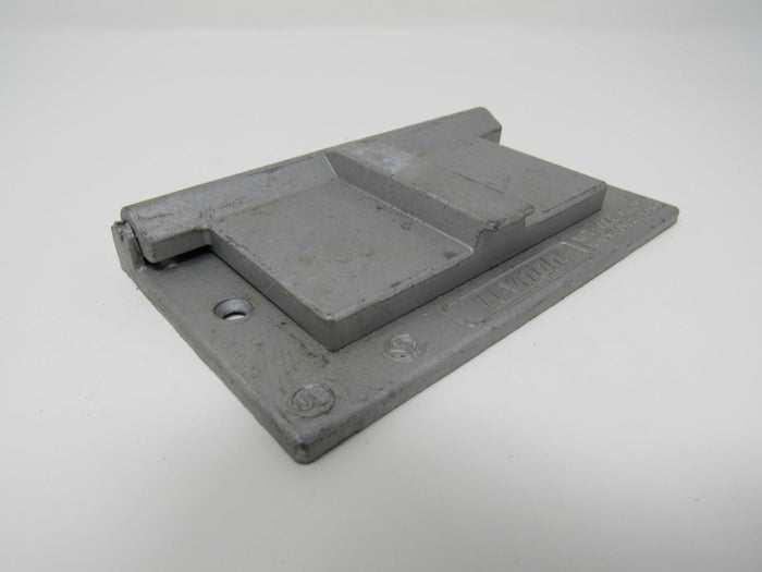 Leviton-Weatherproof-Outlet-Recepticle-Cover-Wet-Location-Zinc-Galvanized-742 1