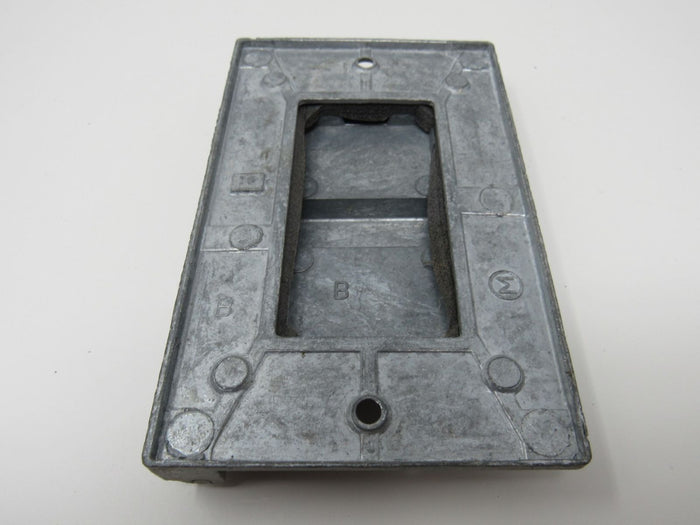 Leviton-Weatherproof-Outlet-Recepticle-Cover-Wet-Location-Zinc-Galvanized-742 3