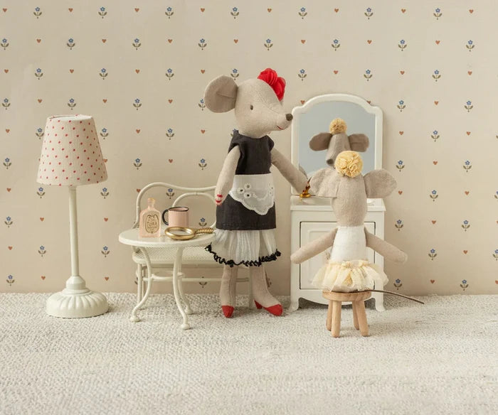 Maileg Mum Mouse - Beautician