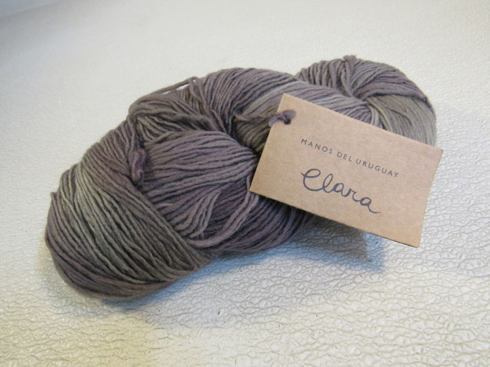 Manos-Del-Uruguay-Clara-Yarn-Frost-1-Skein-385-Yards-Gray-Superwash-Merino-176 1