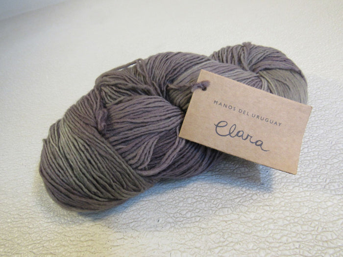 Manos-Del-Uruguay-Clara-Yarn-Frost-1-Skein-385-Yards-Gray-Superwash-Merino-176 2