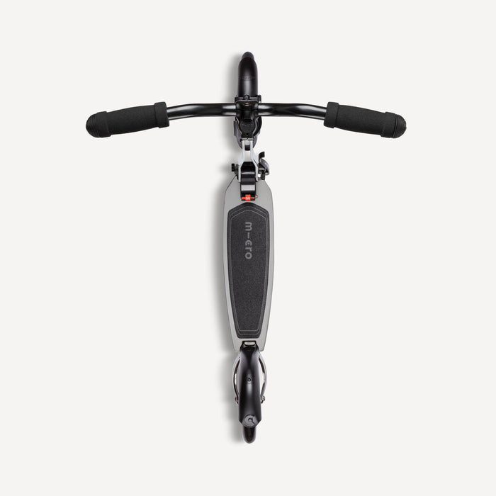 Micro Classic Black Neochrome Scooter