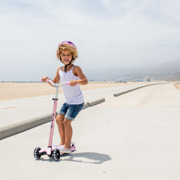 Micro Kickboard Maxi Pro LED Scooter