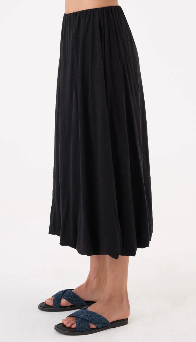 MIDI BUBBLE SKIRT IN BLACK