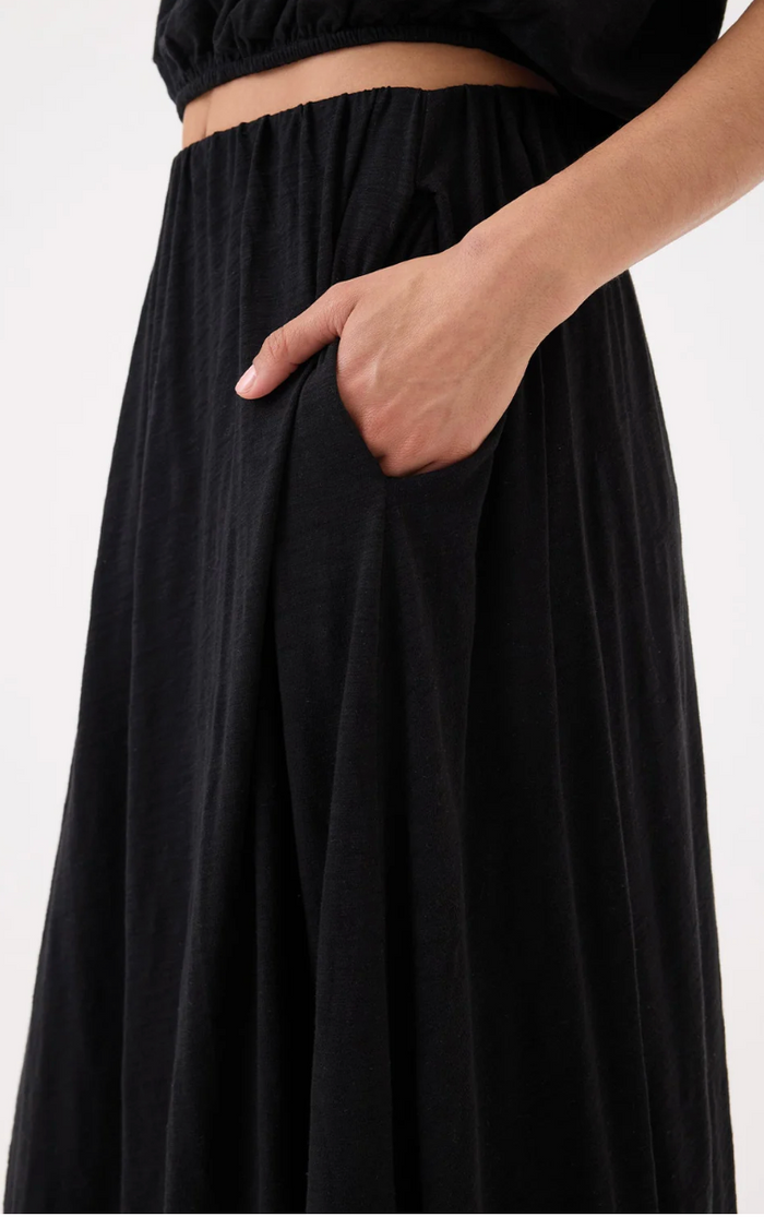 MIDI BUBBLE SKIRT IN BLACK