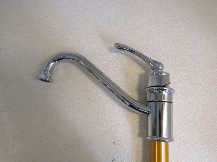 Moen-One-Handle-Kitchen-Faucet-With-Sprayer-Function-Chrome-High-Arc-612 4