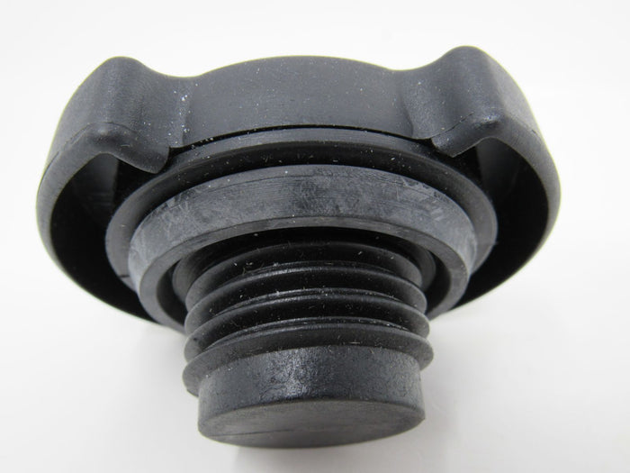 Pronto-Engine-Oil-Cap-MotoRad-Black-MO-100-672 4