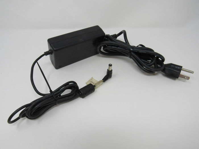 Proton-Adapter-Output-19V-Input-100-240V-50-60Hz-SPN-270S-19-280 1
