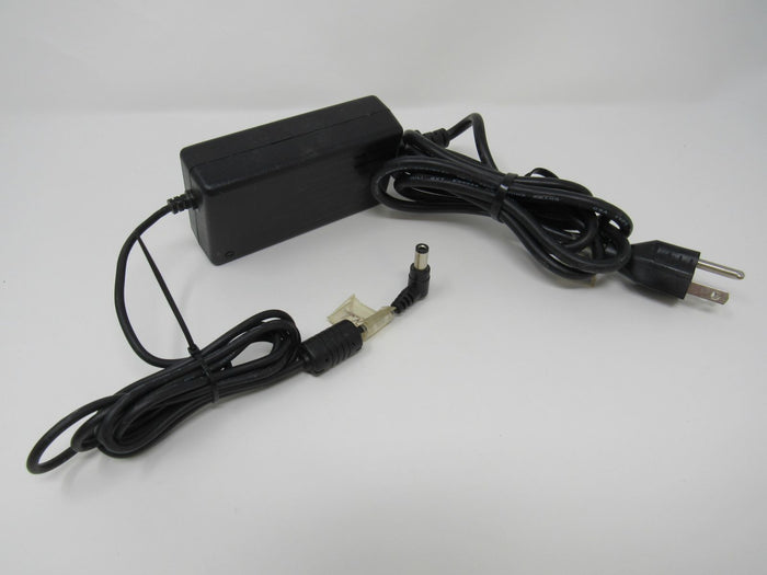 Proton-Adapter-Output-19V-Input-100-240V-50-60Hz-SPN-270S-19-280 2