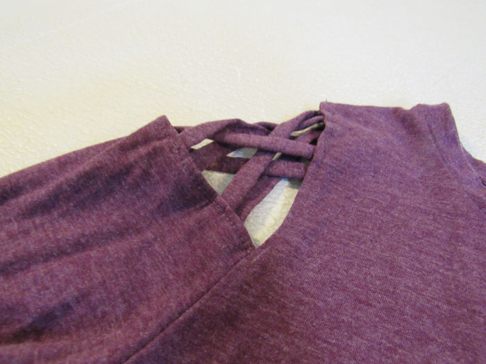 Reebok-Shirt-Plum-Open-Shoulder-Design-Female-Adult-Size-M-Solid-366 4