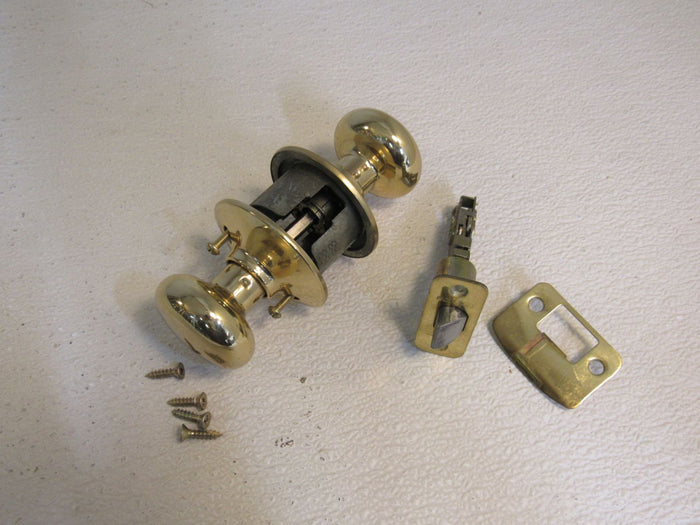 Schlage-Door-Knob-Passage-Polished-Brass-532 2