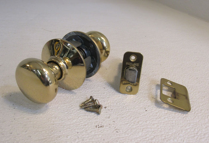 Schlage-Door-Knob-Passage-Polished-Brass-540 2