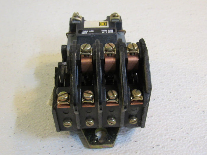 Square-D-Company-Lighting-Contactor-Class-8903-x-L0-40-Metal-396 5