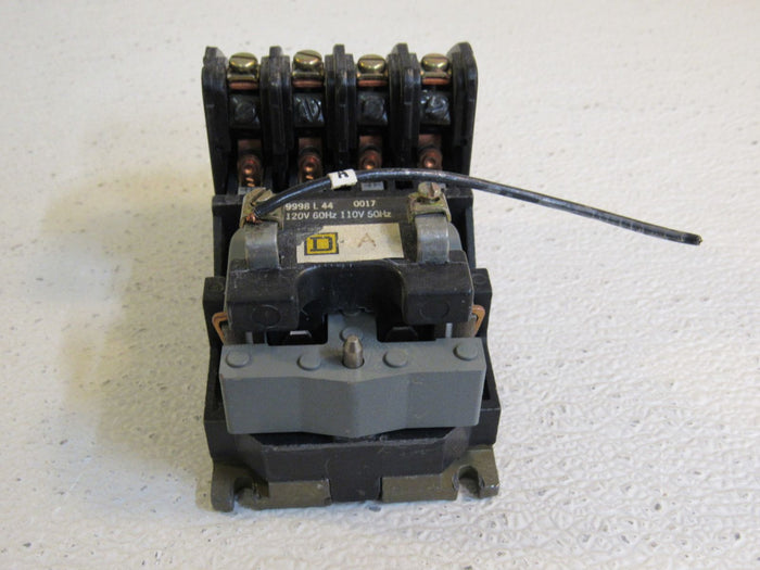 Square-D-Company-Lighting-Contactor-Class-8903-x-4in-x-L0-40-392 3