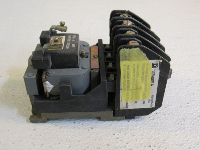 Square-D-Company-Lighting-Contactor-Class-8903-x-4in-x-4in-LO-40-398 4
