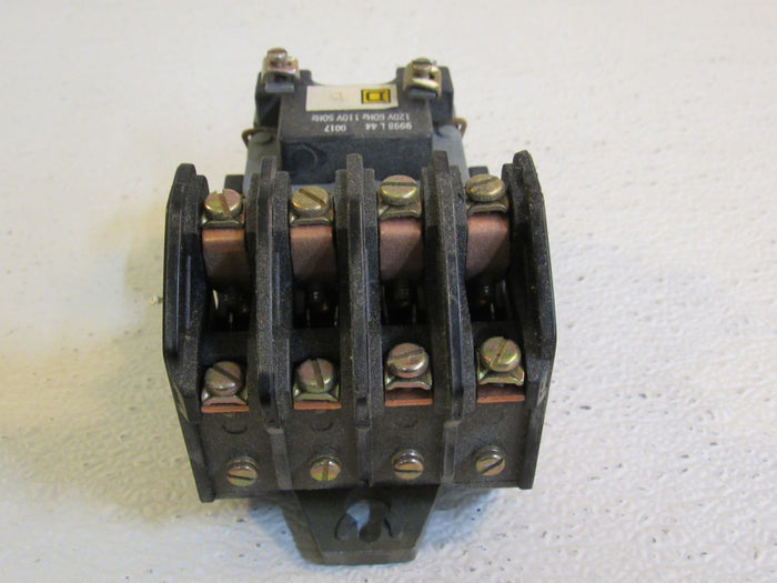 Square-D-Company-Lighting-Contactor-Class-8903-x-4in-x-4in-LO-40-398 5