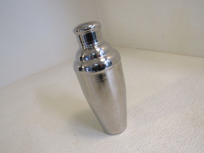 Standard-Cocktail-Shaker-Chrome-128-011923-128 1